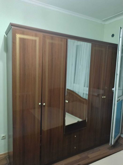 Отдам бесплатно мебель