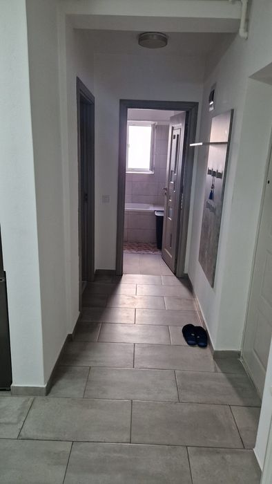 Vand apartament cu 2 camere