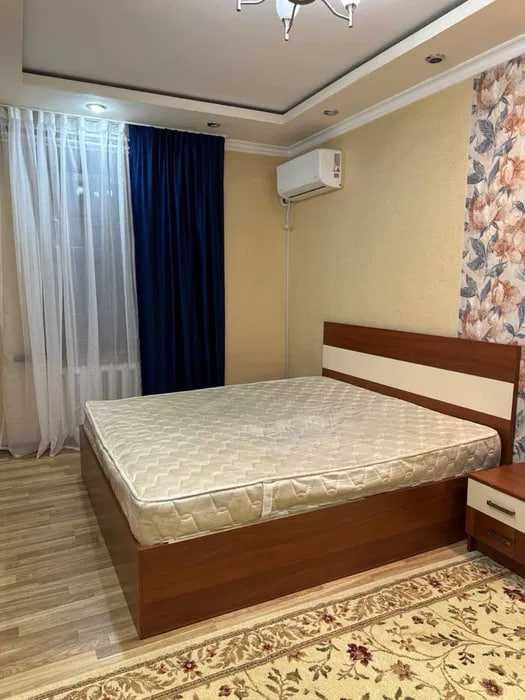 Лабзак да 3 хонали арзон нархда квартира сотилади !!