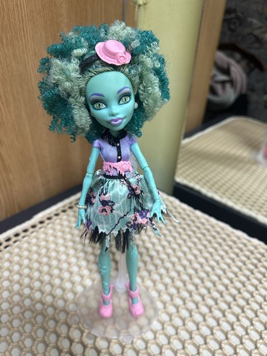 Продам куклу монстр хай!