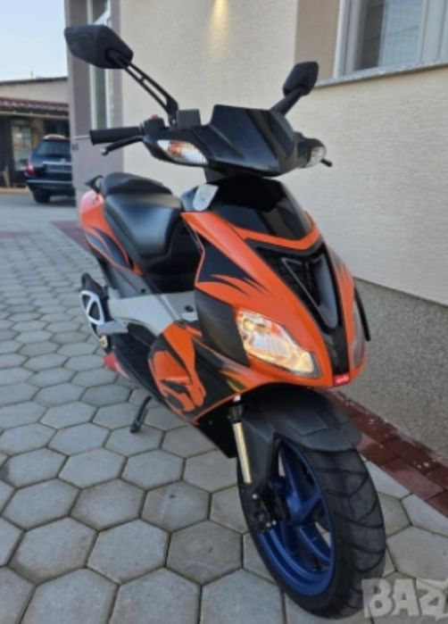 НА ЧАСТИ Aprilia SR50 Factory