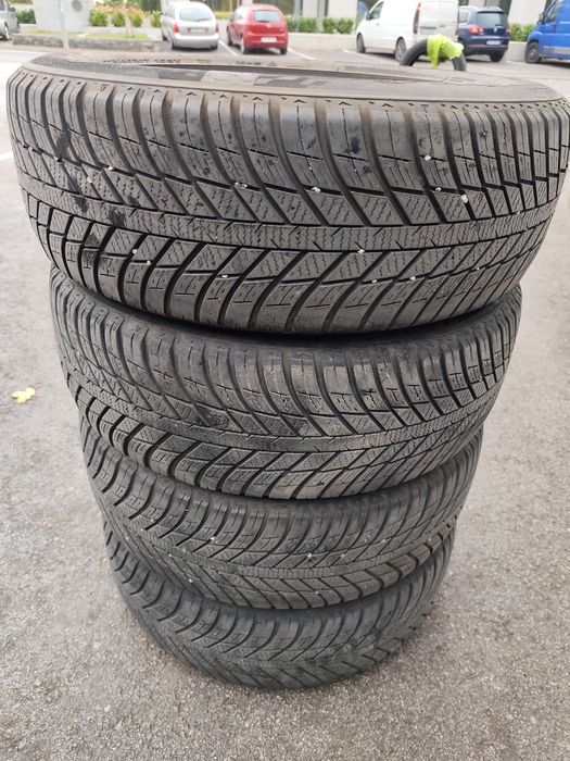 225/60/17 Nexen всесезонни