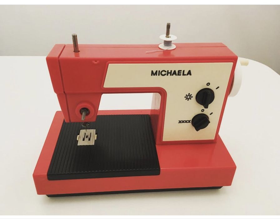 Винтажные игрушечные машинки