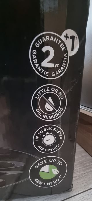 Ейрфраер Rusell Hobbs 1650w