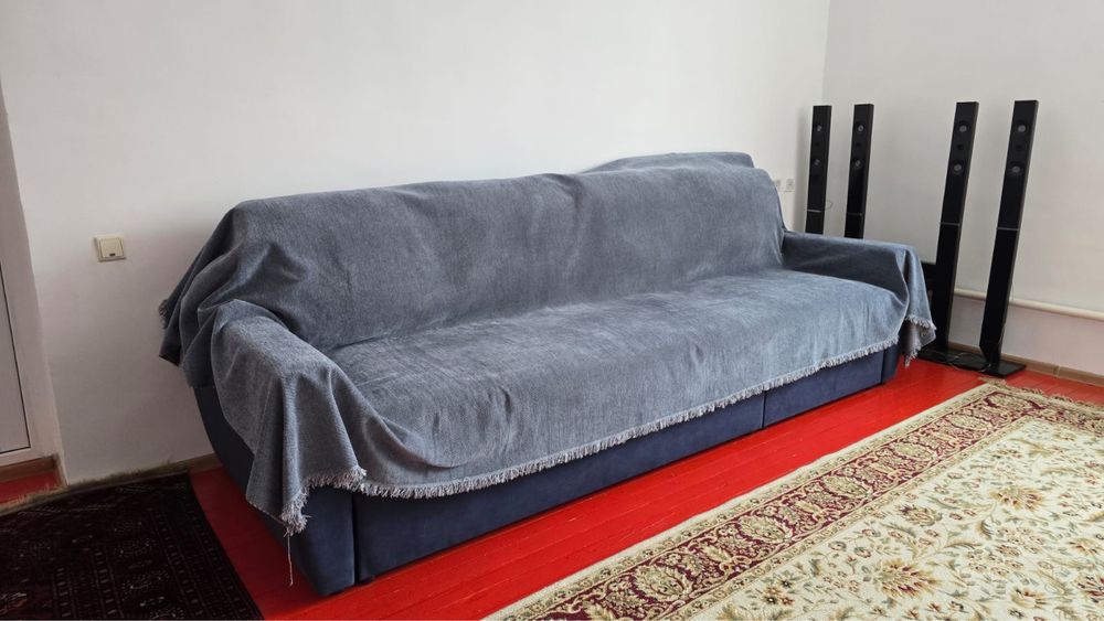 Продам диван 3 метровый