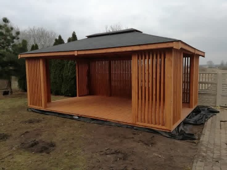 Căsuțe și foisore