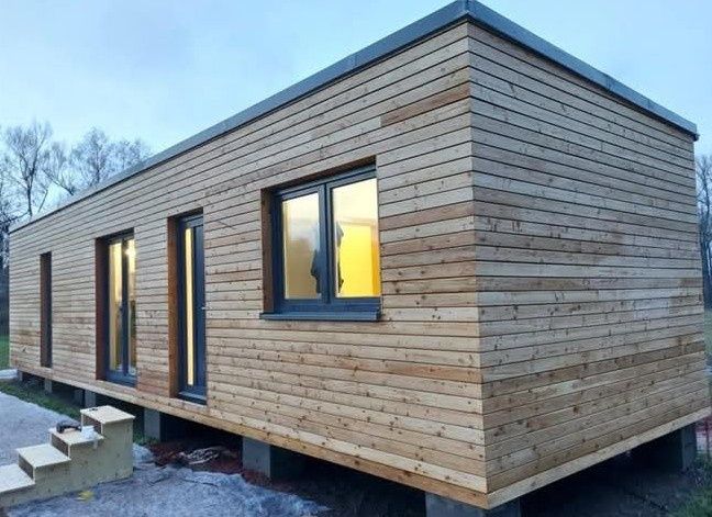 Vând cabane de lemn