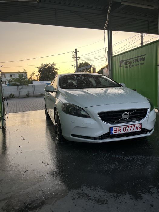 VOLVO V40 2013 — imagine 5