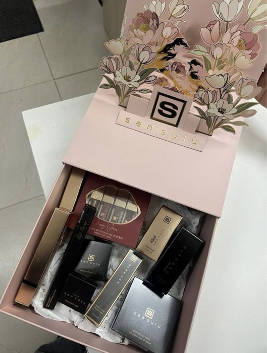 Sen Sulu love at first бокс(набор косметики)