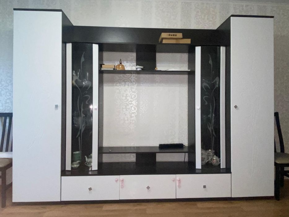 Продам стенку горку для гостиной