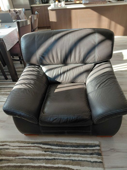 кожен фотьол с размери: Ш-110см., В-90см., Д-100см.