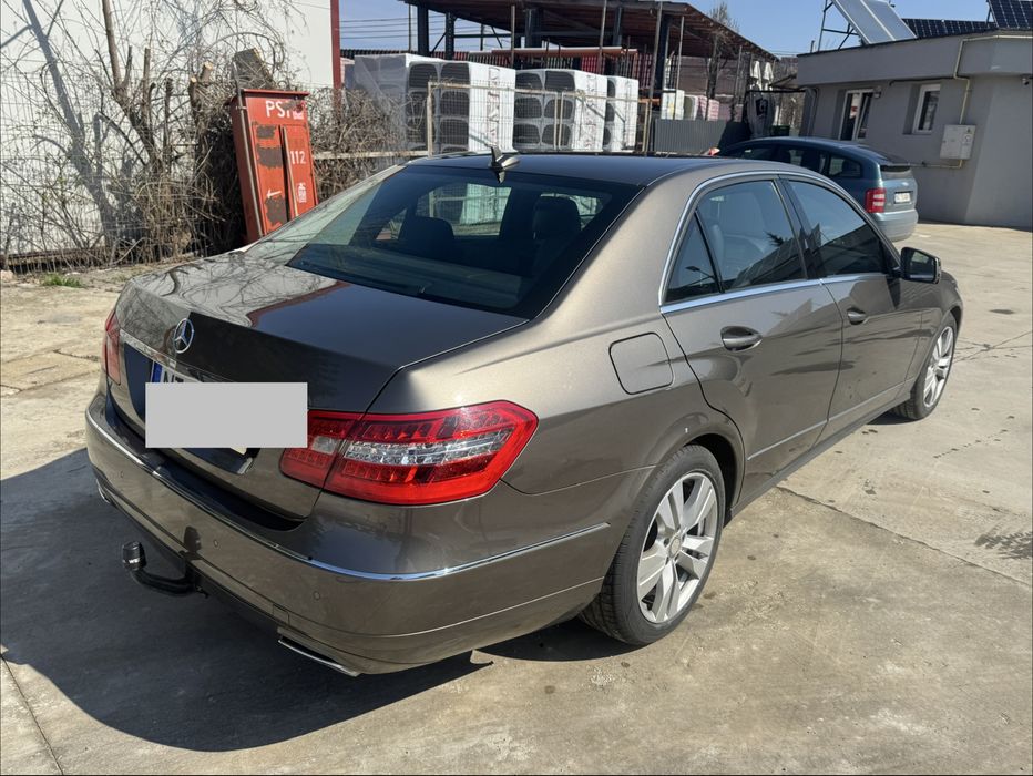 MERCEDES-BENZ E-Class 2012 — imagine 4