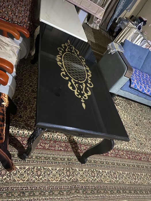 Стол сотилади Фаргона