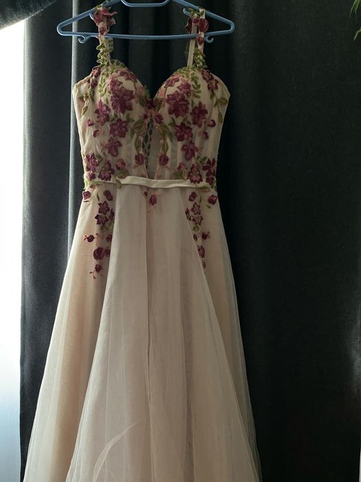 Бална рокля, официална рокля, абитуриентска, дизайнерска рокля