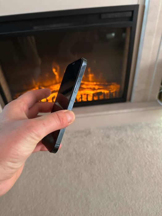 Iphone 12 pro ..като Нов!