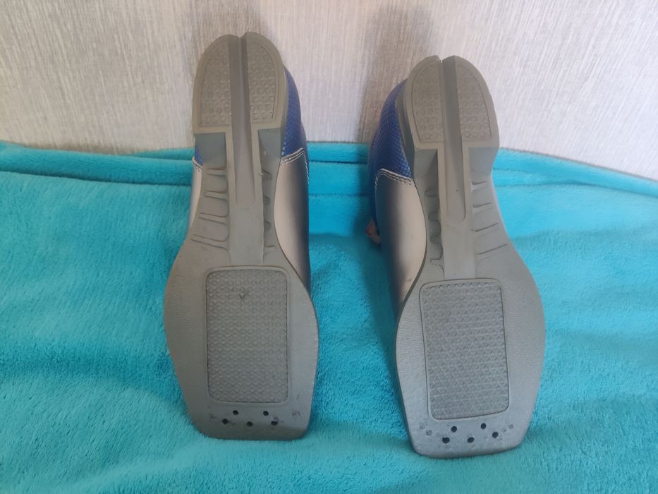 Лыжные ботинки Botas Arena 75