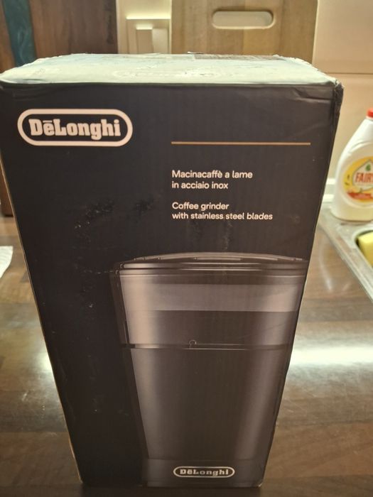 Кафемелачка Delonghi KG200
