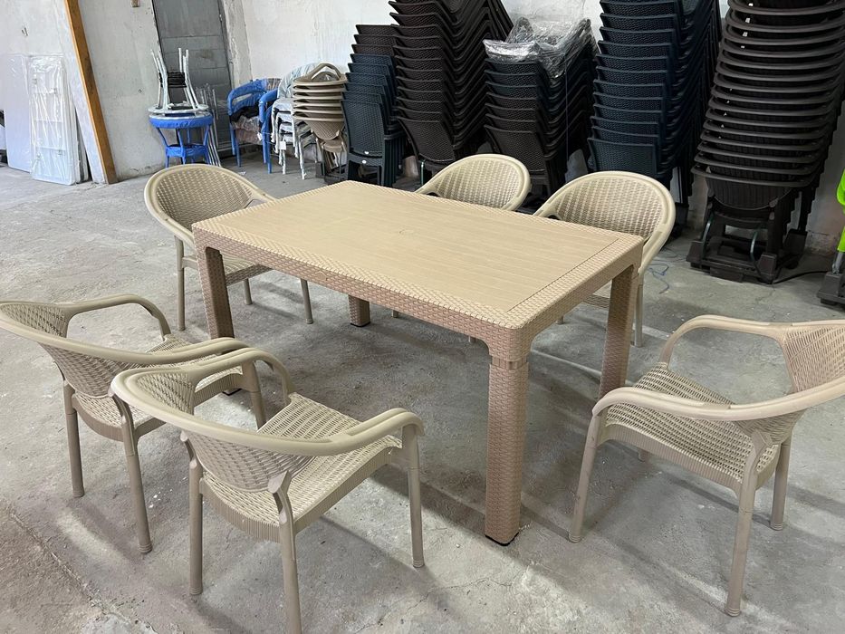 Красив Градински Комплект 6 стола и маса 90/150см