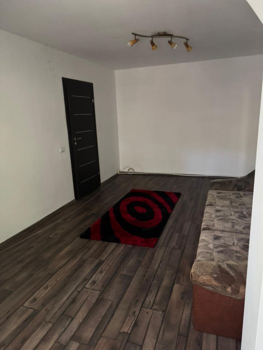 Vand apartament 2 camere
