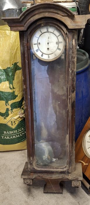 Vand ceasuri vechi cu pendula