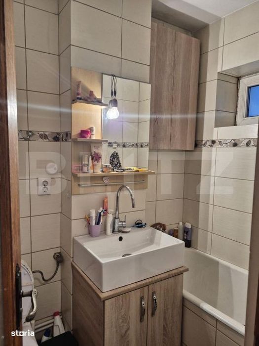 Apartament 3 camere, etaj 3, cartier George Enescu, Suceava
