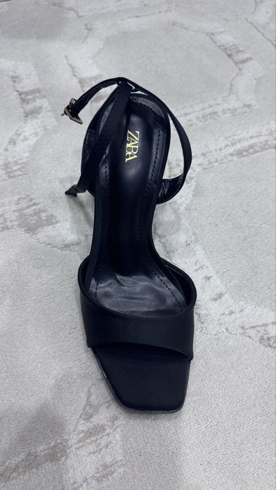Продаю самые элегантные босоножки ZARA