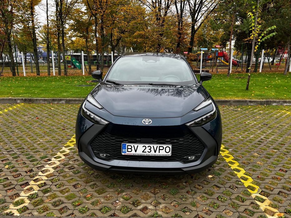 TOYOTA C-HR 2025 — imagine 3