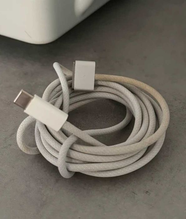 Cablu magsafe - aproape nou - Macbook Pro