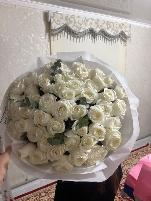 Свежий букет сегодня покупали