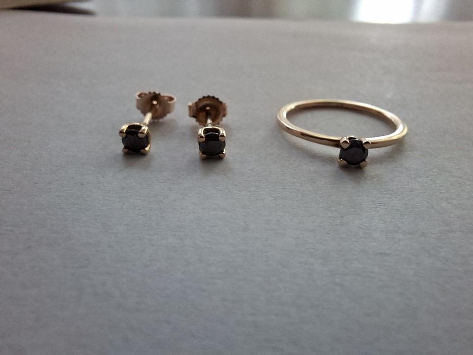 Inel aur roz diamant negru