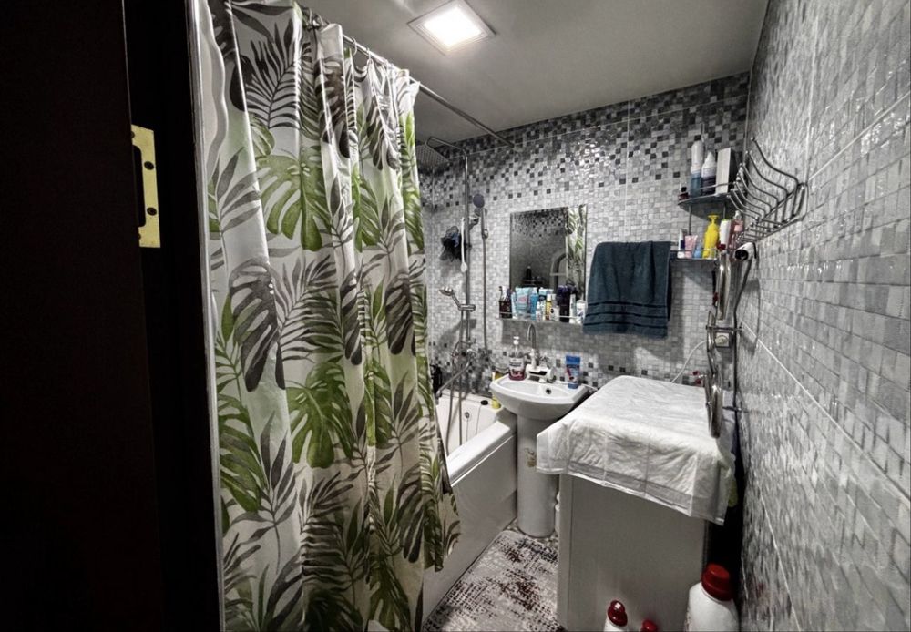 Код 848  Продается 3/3/5 ком квартира куйлюк массив 5