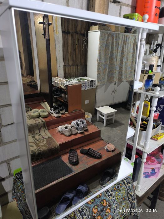 Продам полочку в ванную