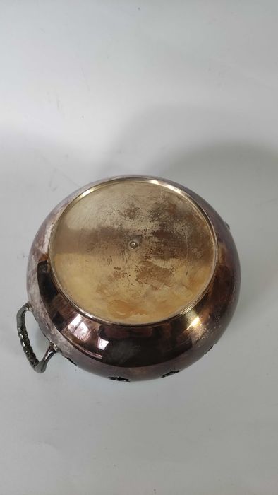 Посребрен комплект 2 плата+съд за подгряване