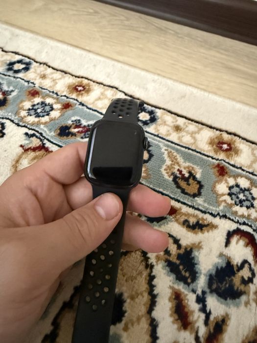 Apple watch 7 series nike