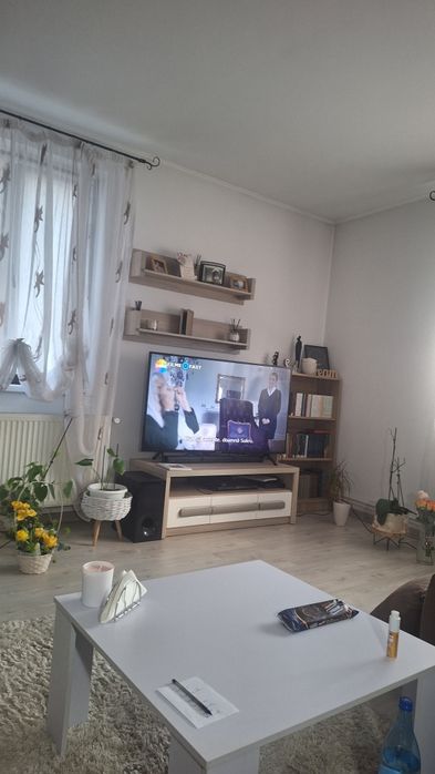 Vand mobila sufragerie