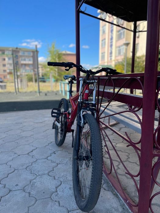 Продам двух подвес