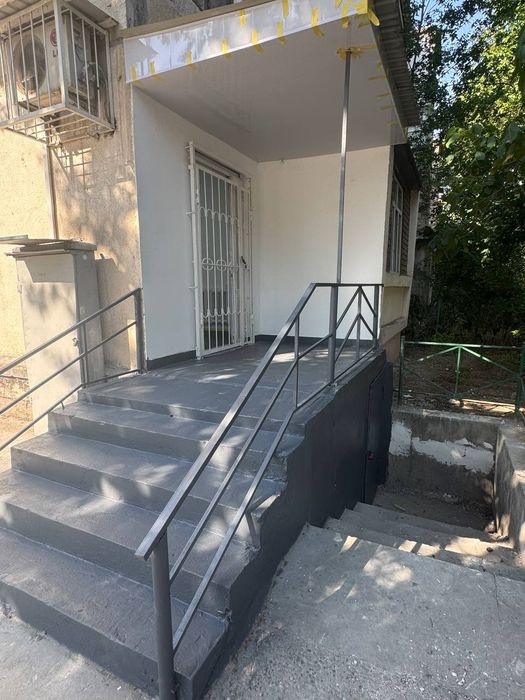 Чиланзар 8. Под офис.