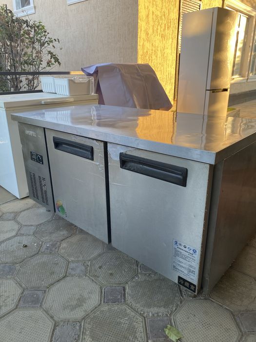 Продам холодильник под столик