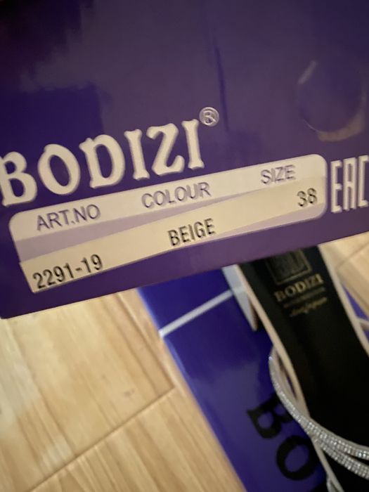 Женская обувь