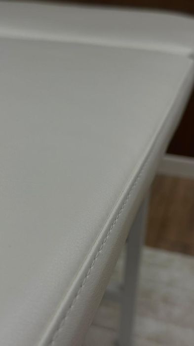 Кушетки для салонов