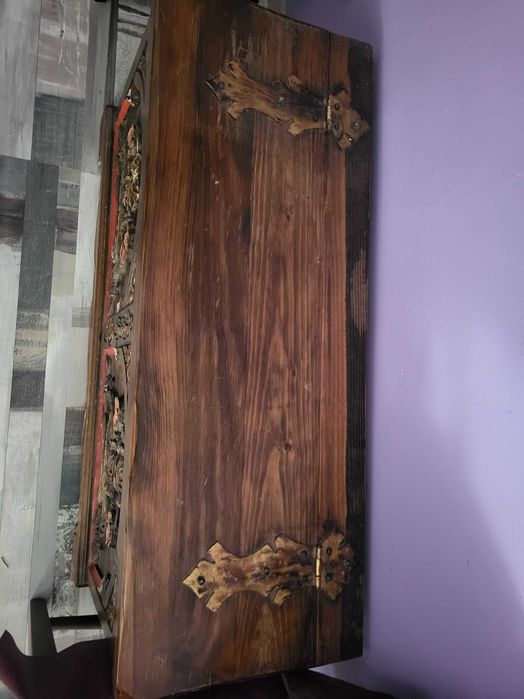 Старинна ракла от 17 век