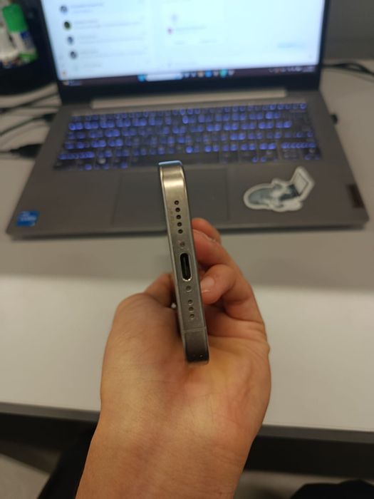 Iphone 15 pro 128 titanium