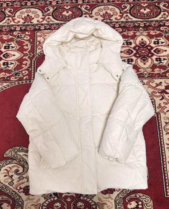 Белая куртка Zarina