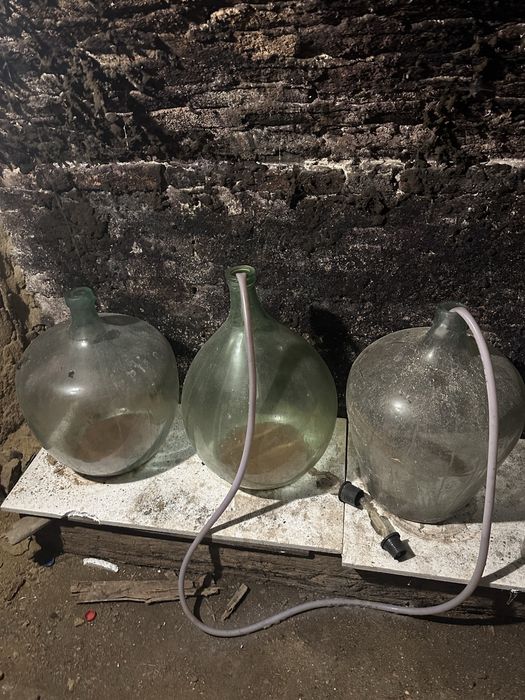 Damigene din sticlă 50 L – pentru vin