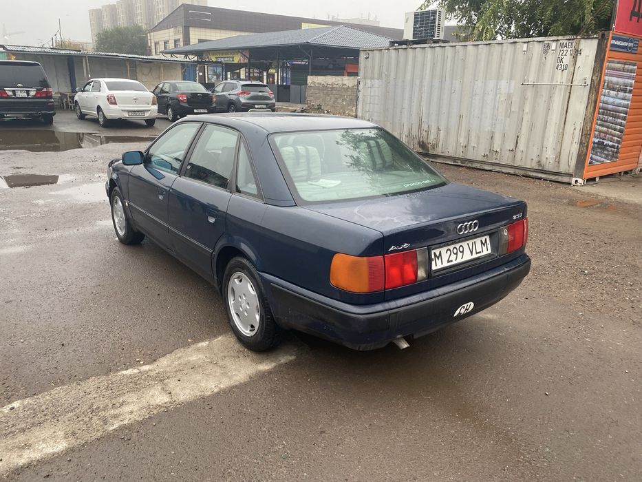 Ауди 100 2.3 паук