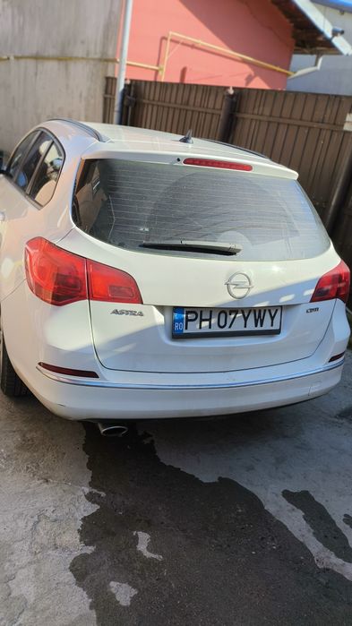 Astra Sports Tourer 2.0/165CP