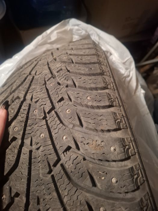 Maxxis 4 шины, шипы 80000т