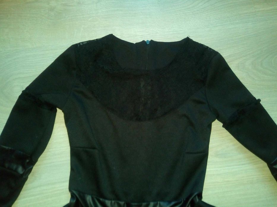 Малка черна рокля