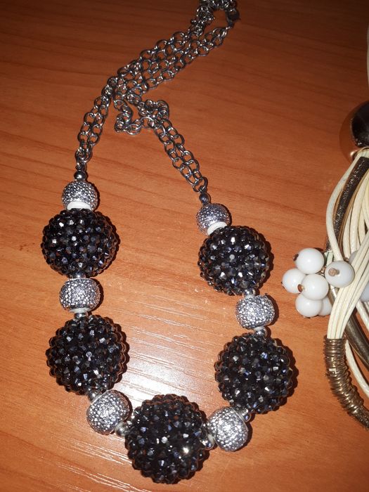 Продам новые колье, любое на выбор