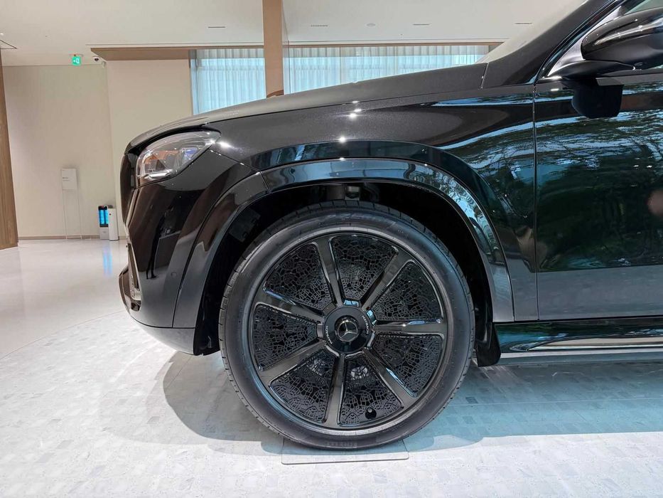Mercedes - Maybach GLS600 Night Series 2026 год